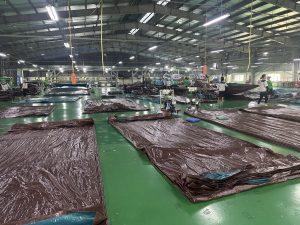 Nhà máy sản xuất bạt 2 da Hàn Quốc