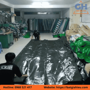 Bạt Đen 2 Mặt Khổ 8m ( 80kg ) 7 Quy Trình 5 Bước Gia Công Bạt Nhựa Chuyên Nghiệp Tại XNK Gia Hiếu